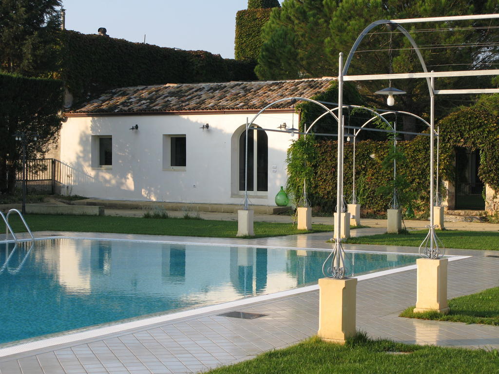Tenuta Sant'Andrea Giuggianello エクステリア 写真